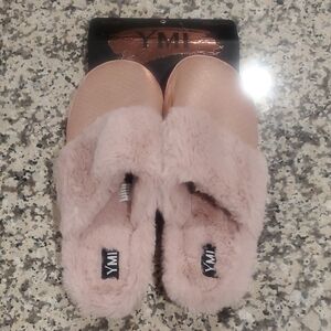 YMI Blush Fuzzy Slippers